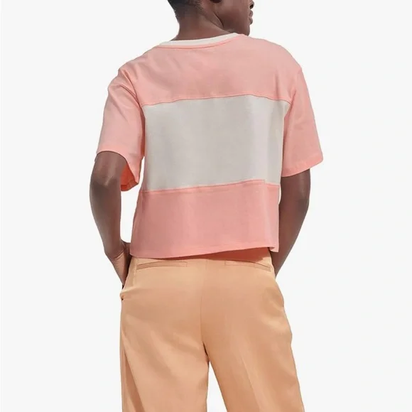 UGG pale pink color block logo top. XS NWT. Great gift idea - Picture 9 of 10